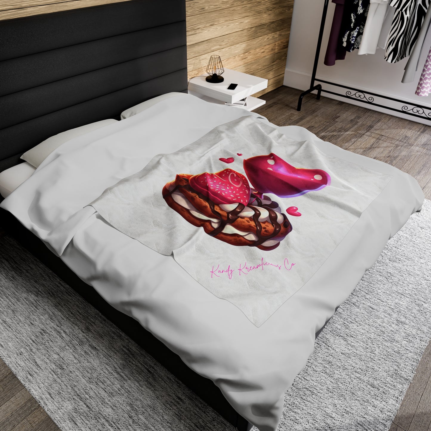 Hearts 'n Cream Cookie Plush Blanket